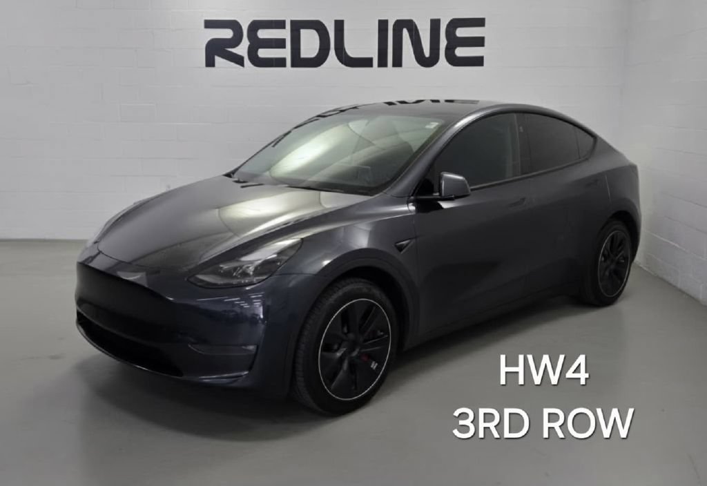 Used 2024 Tesla Model Y Long Range AWD/4WD image 1