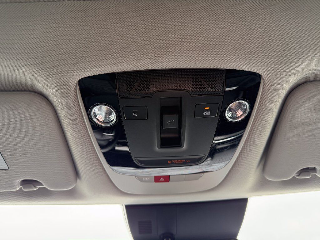 Certified 2025 Kia Sportage SX Prestige AWD/4WD image 26
