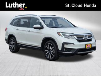 Used 2019 Honda Pilot Touring video 1