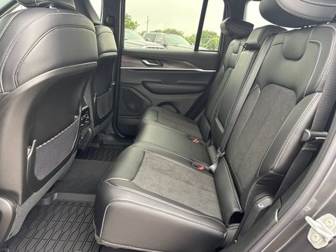 New 2026 Jeep Grand Cherokee Altitude RWD image 14