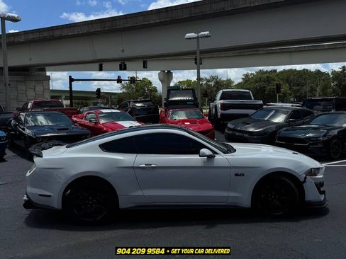 Used 2019 Ford Mustang GT w/ Black Accent Package RWD image 9
