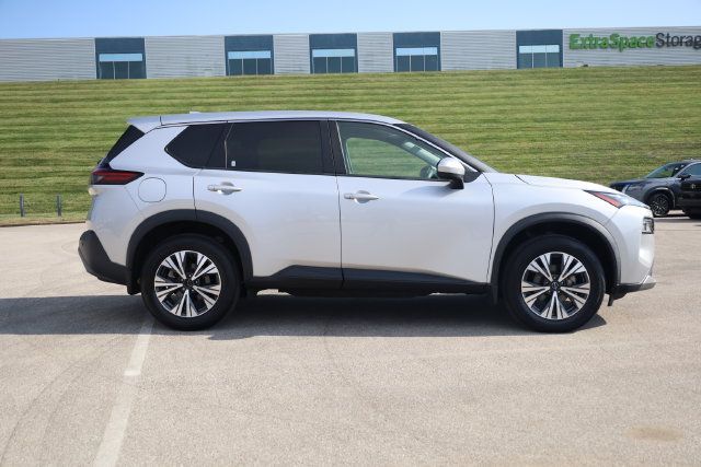 Used 2023 Nissan Rogue SV AWD/4WD image 4
