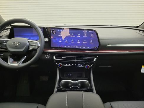 New 2026 Chevrolet Traverse Z71 w/ Driver Confidence Package image 47