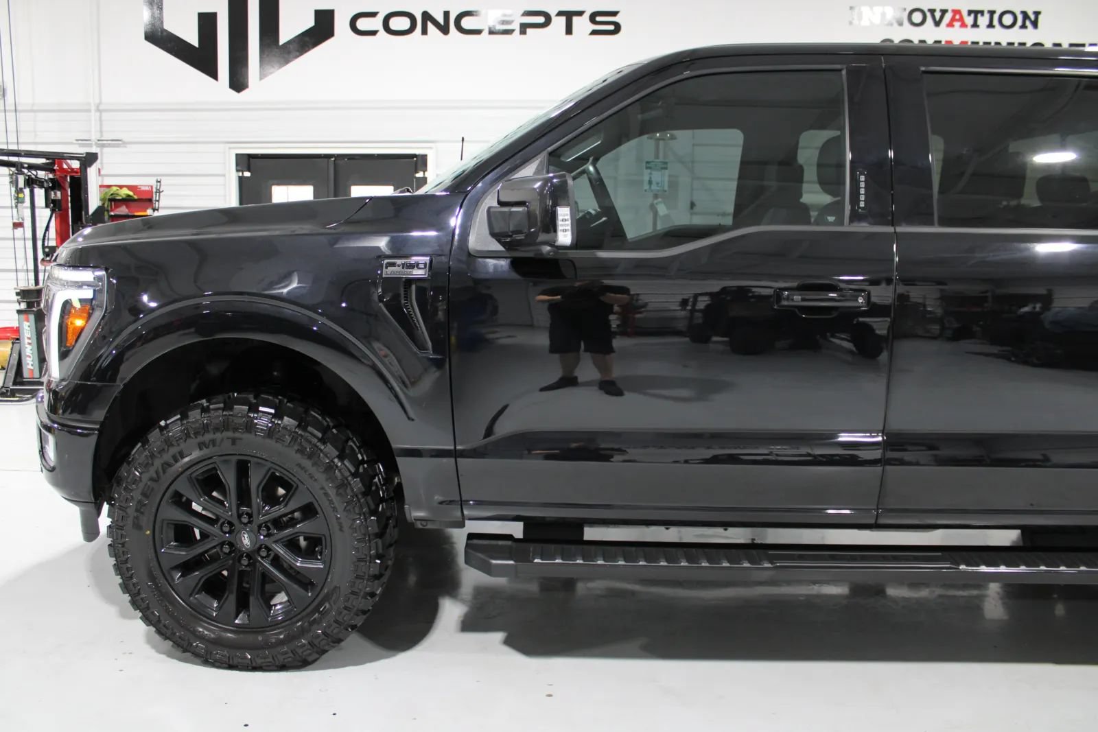 Used 2024 Ford F150 Lariat w/ Equipment Group 502A High AWD/4WD image 14
