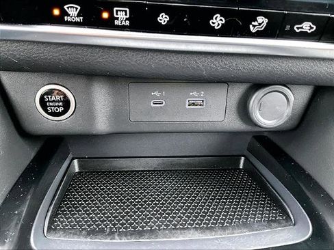 Certified 2022 Nissan Rogue SV image 25