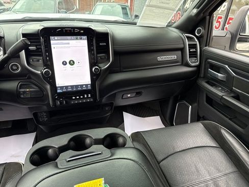 Used 2024 RAM 3500 Laramie w/ Night Edition image 10