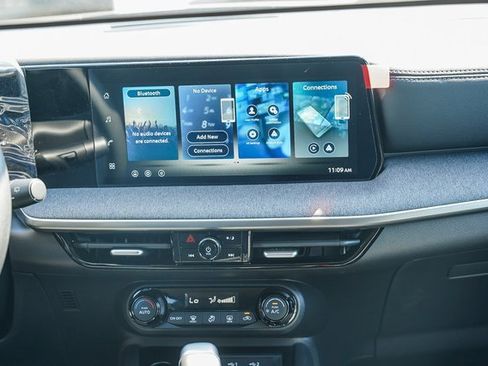 New 2026 Nissan Kicks SV image 14