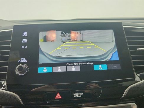 Used 2020 Honda Pilot Touring image 23