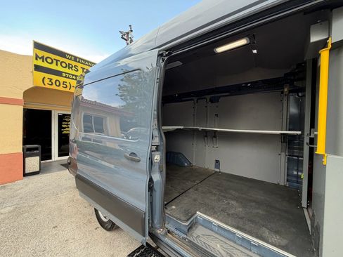 Used 2020 Ford Transit 250 148 High Roof Extended RWD image 8