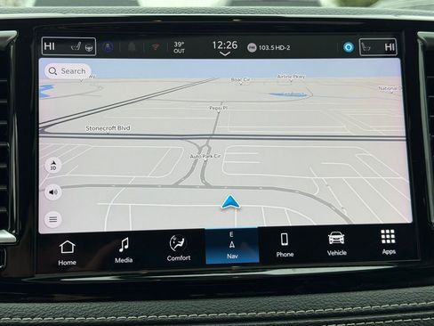 Certified 2024 Chrysler Pacifica Limited image 26