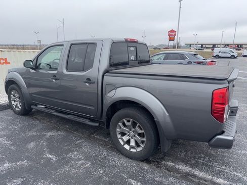 Used 2020 Nissan Frontier SV image 14