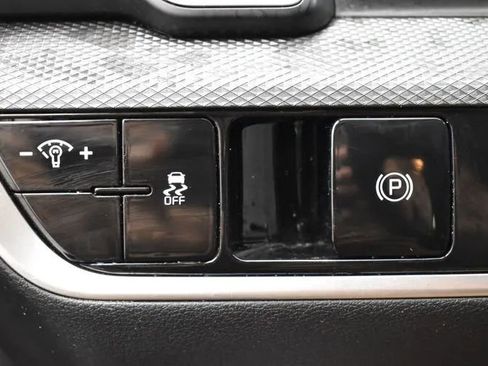 Used 2025 Kia Sportage LX AWD/4WD image 22