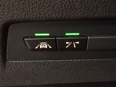 Used 2017 BMW M2 image 23