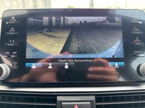 Used 2021 Honda Accord Sport image 18