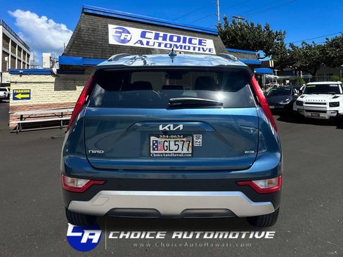 Used 2025 Kia Niro EX FWD image 7