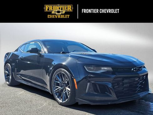 Used 2022 Chevrolet Camaro ZL1 RWD image 1