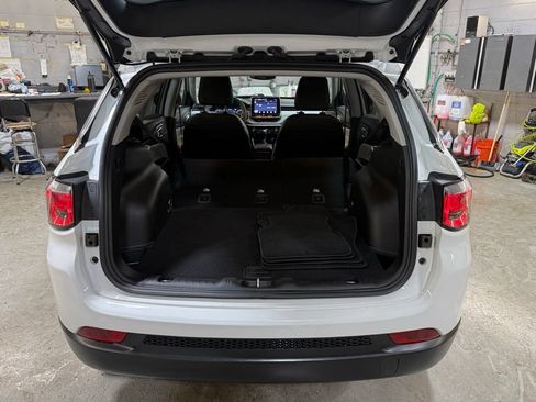 Certified 2022 Jeep Compass Latitude AWD/4WD image 25