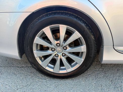 Used 2011 Toyota Avalon Limited FWD image 12