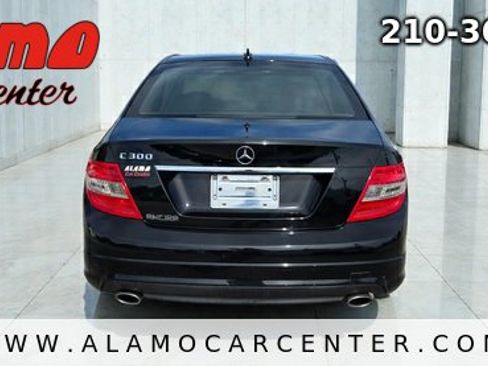 Used 2008 Mercedes-Benz C 300 Sedan image 4