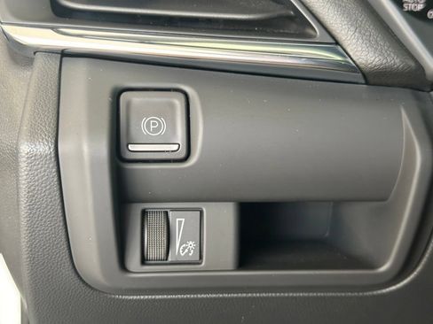 Used 2023 Cadillac CT4 Luxury w/ LPO, ONYX Package RWD image 17
