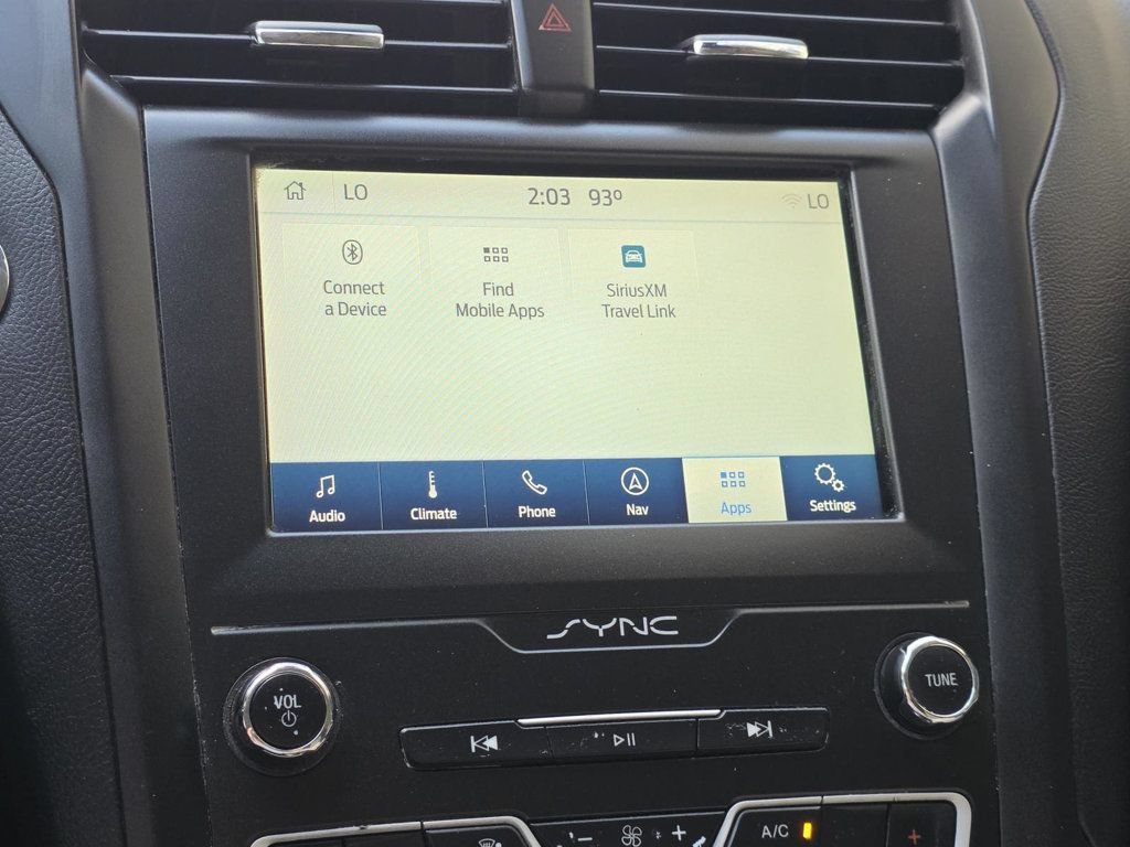 Used 2020 Ford Fusion SE w/ Equipment Group 151A FWD image 15