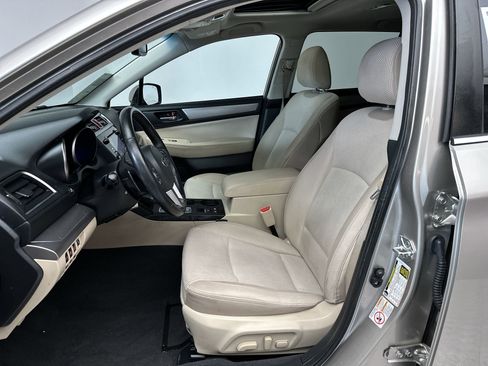 Used 2015 Subaru Outback 2.5i Premium image 11