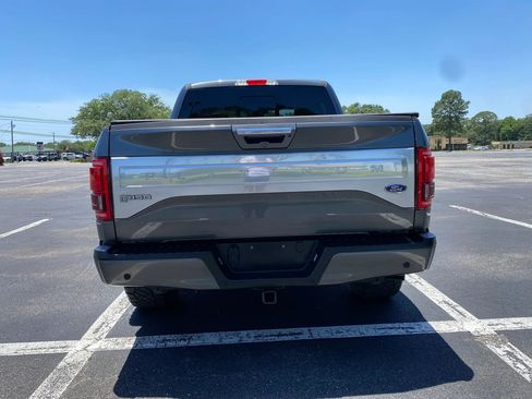Used 2015 Ford F150 Platinum w/ Equipment Group 701A Luxury AWD/4WD image 8