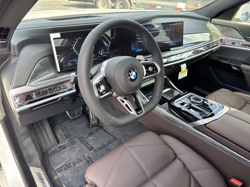 New 2026 BMW 740i w/ Premium Package image 21