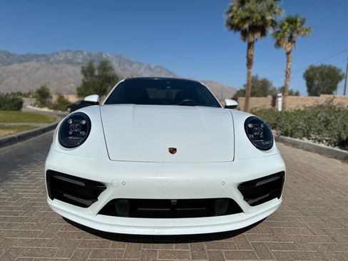 Used 2021 Porsche 911 Carrera RWD image 5