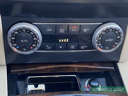 Used 2010 Mercedes-Benz GLK 350 4MATIC image 28