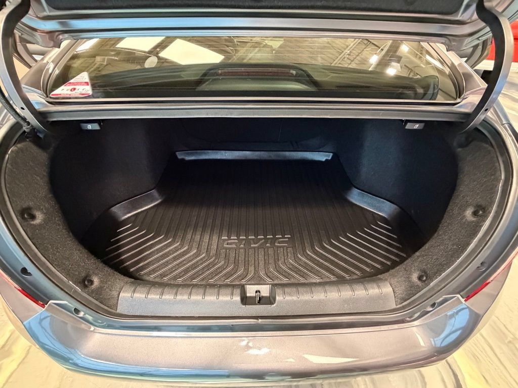 Used 2018 Honda Civic Touring image 47
