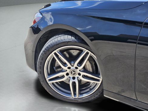 Used 2018 Mercedes-Benz E 300 image 5