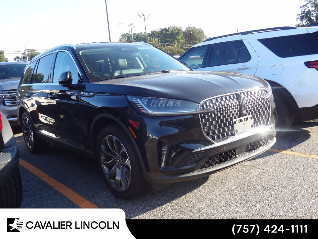 Used 2026 Lincoln Aviator AWD image 1