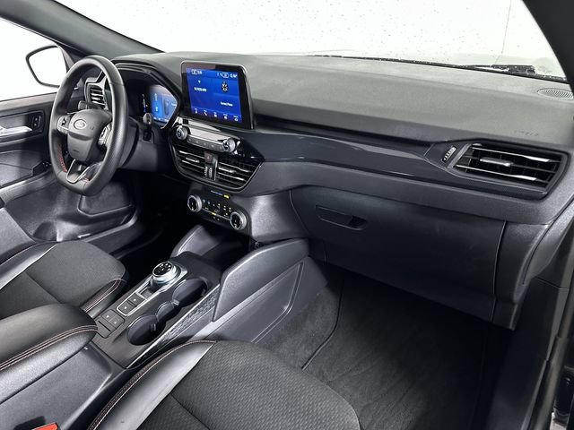 Used 2025 Ford Escape ST-Line AWD/4WD image 30