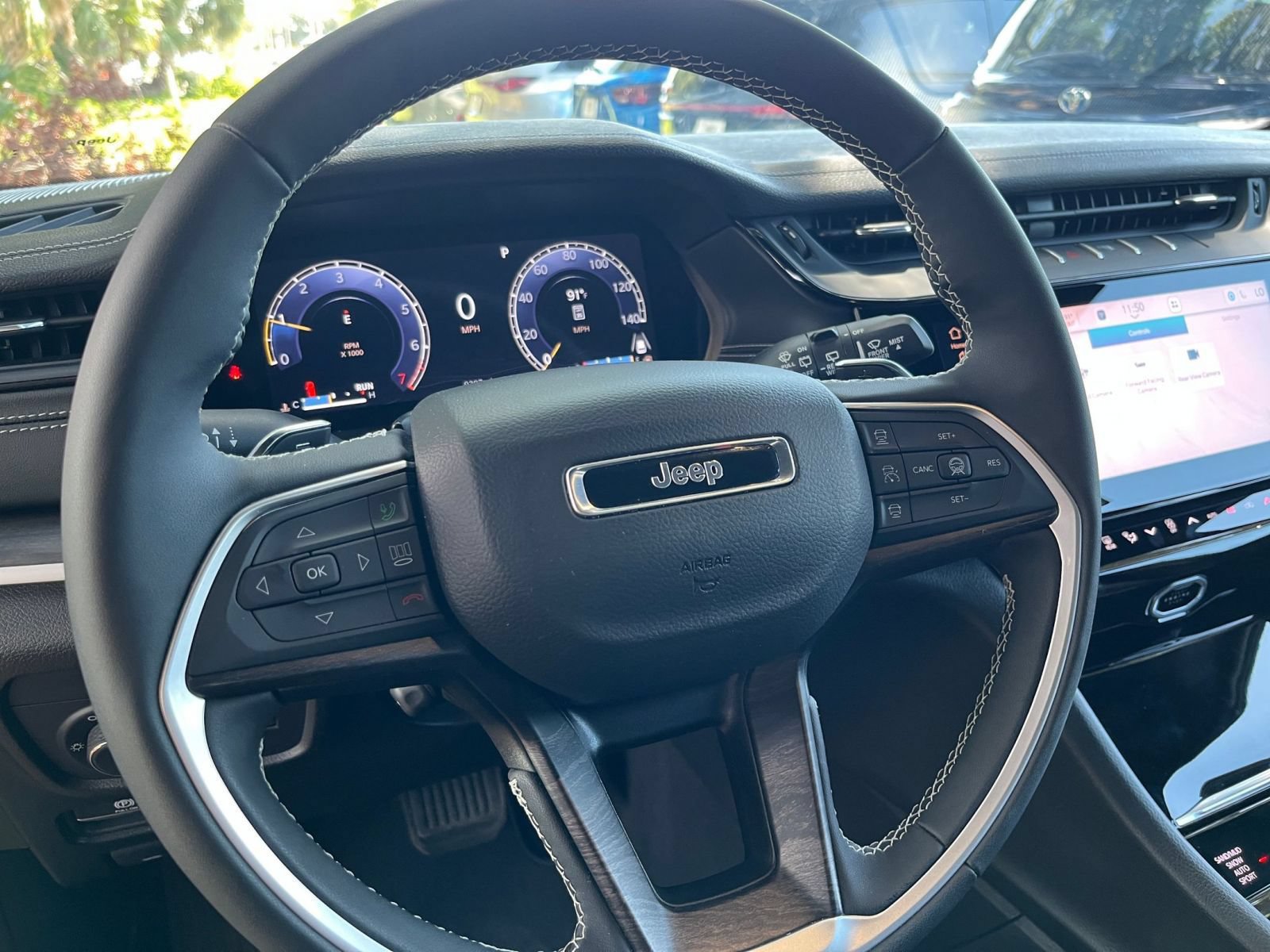 Used 2026 Jeep Grand Cherokee Limited AWD/4WD image 29