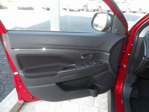 New 2025 Mitsubishi Outlander Sport LE image 17