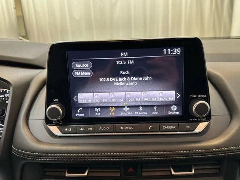 Certified 2024 Nissan Rogue SV image 14