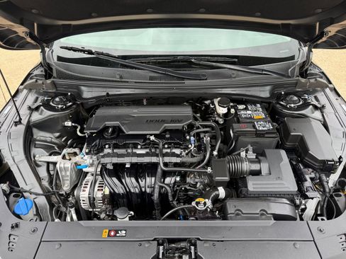 Used 2025 Kia K4 LXS image 33