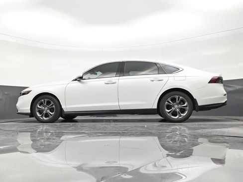 Used 2024 Honda Accord EX image 21