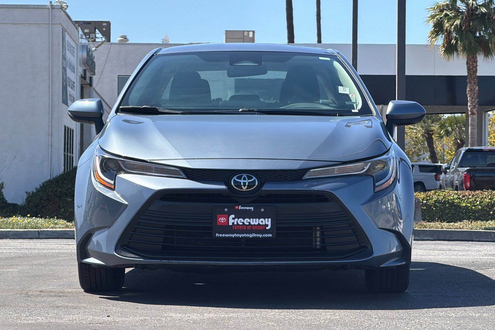 Used 2025 Toyota Corolla LE FWD image 10