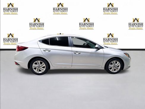 Used 2020 Hyundai Elantra SEL FWD image 4