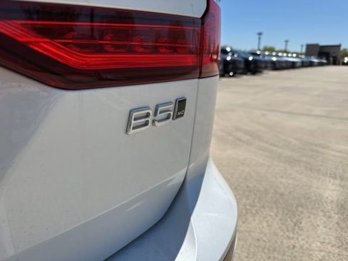 Certified 2025 Volvo V60 B5 Cross Country Plus AWD/4WD image 39