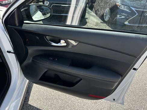 Certified 2023 Kia Forte GT-Line w/ GT-Line Premium Package image 17