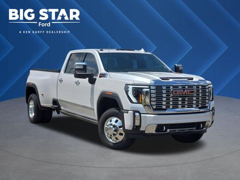Used 2025 GMC Sierra 3500 Denali AWD/4WD image 1