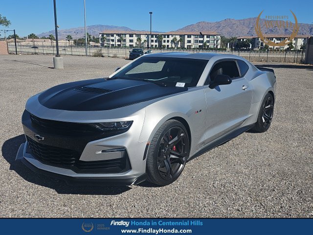 Used 2019 Chevrolet Camaro SS RWD image 1