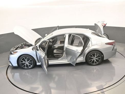 Used 2022 Toyota Camry SE image 62