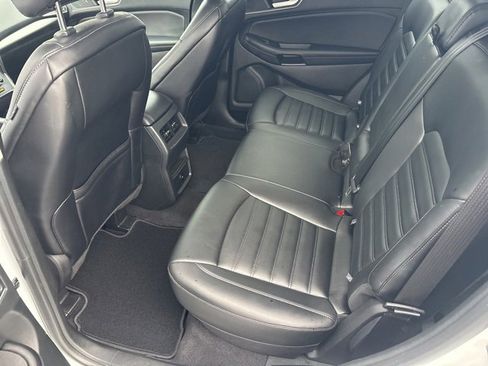 Used 2024 Ford Edge SEL image 16