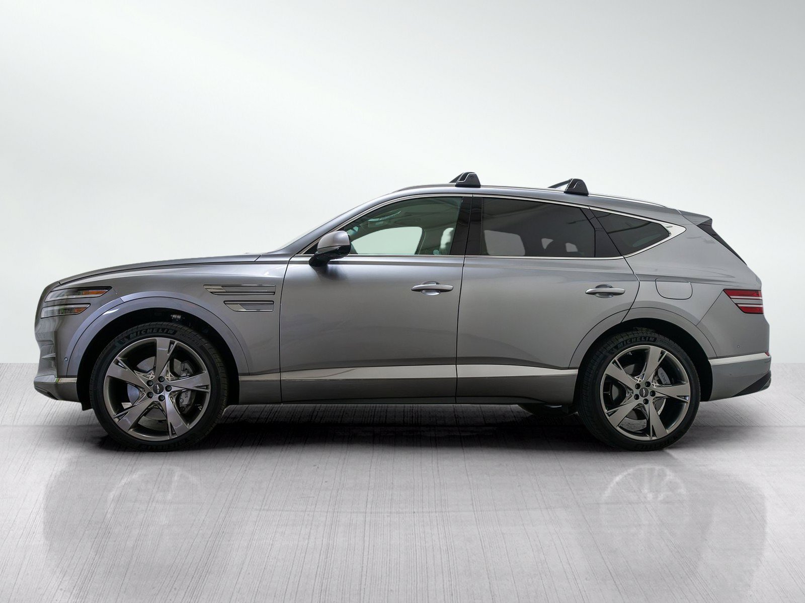 Used 2024 Genesis GV80 3.5T w/ Prestige Package AWD/4WD image 3