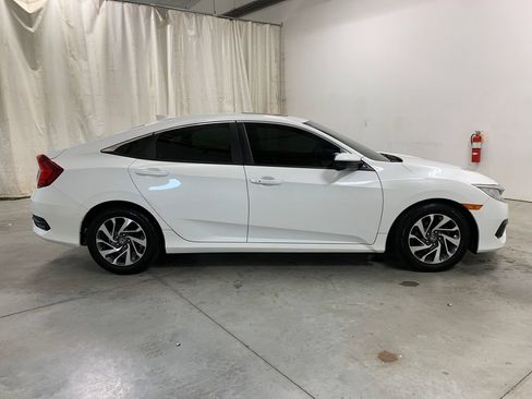 Used 2018 Honda Civic EX image 25