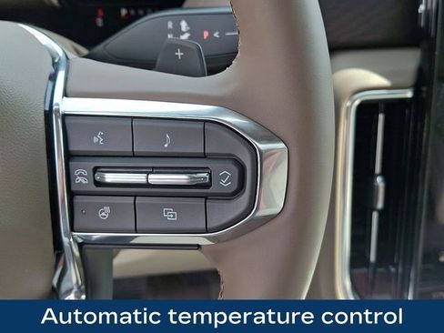Used 2026 GMC Yukon XL Denali w/ Sun & Power Step Package AWD/4WD image 8